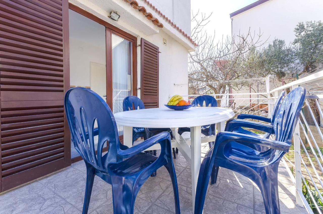 Apartment Milena Srima Exterior photo